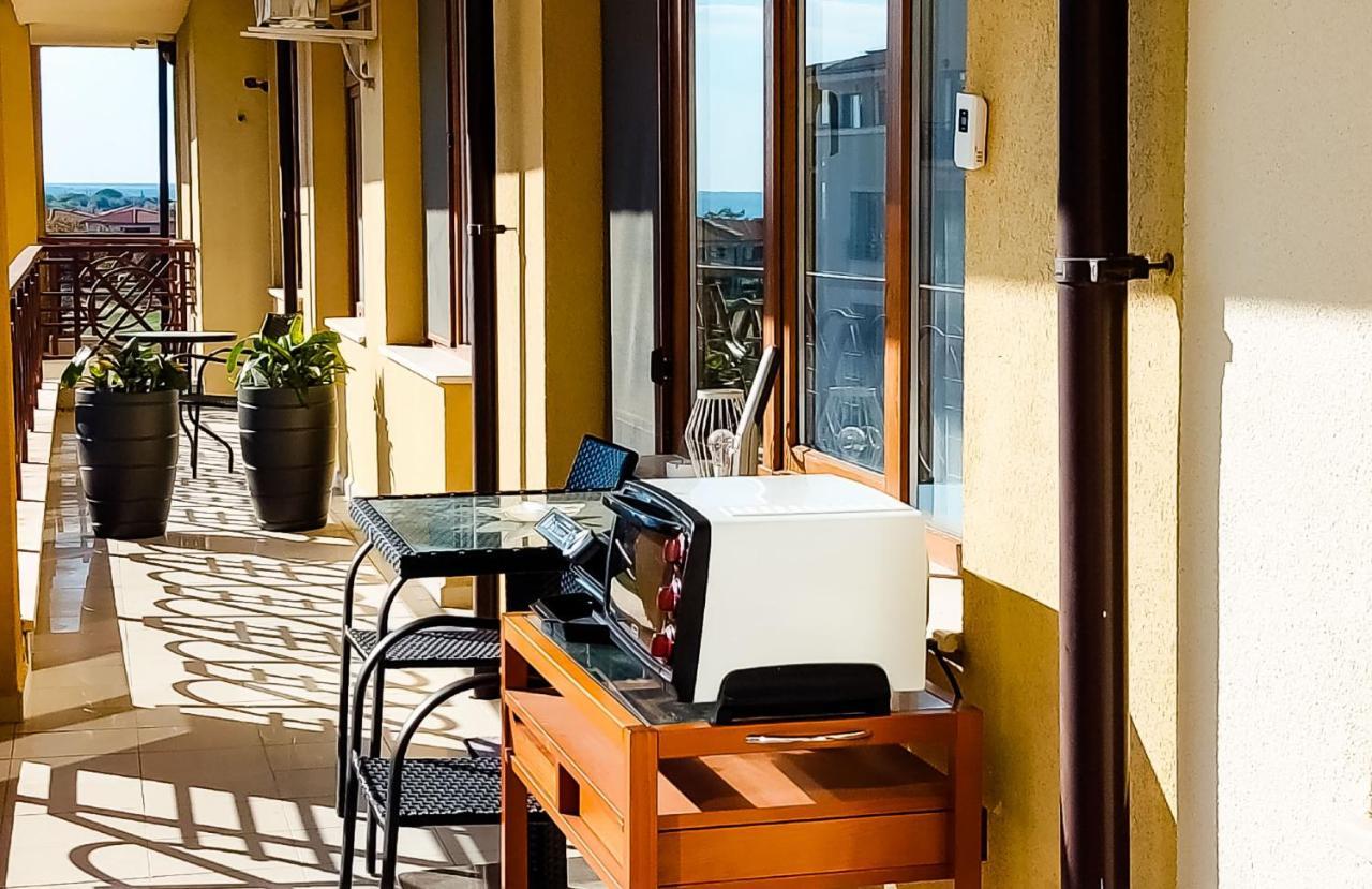 Lighthouse Golf Resort, 75 Mp2, With Balcony Balchik Exterior photo